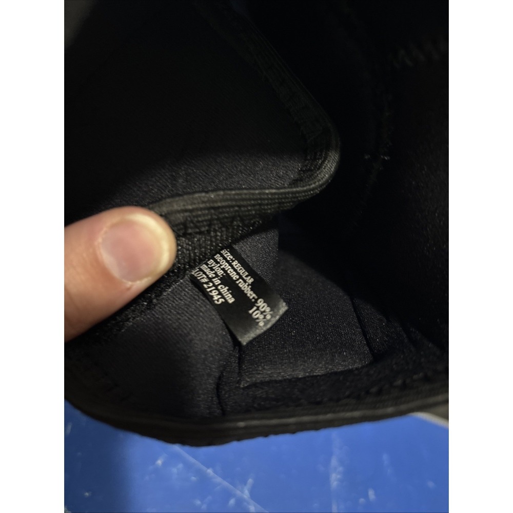 Athletic Works Knee Brace Regular Size - Picture 5 of 5